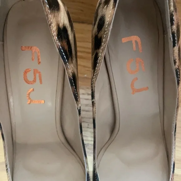 F5J pumps size 6 - Picture 5 of 8